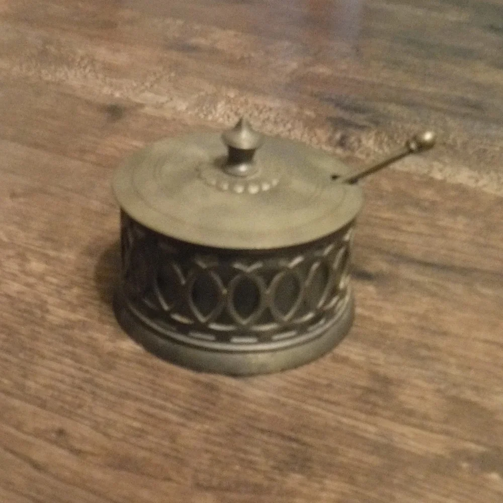 Vintage Pewter Sugar Bowl with Spoon Ornate‎ Lattice Lid